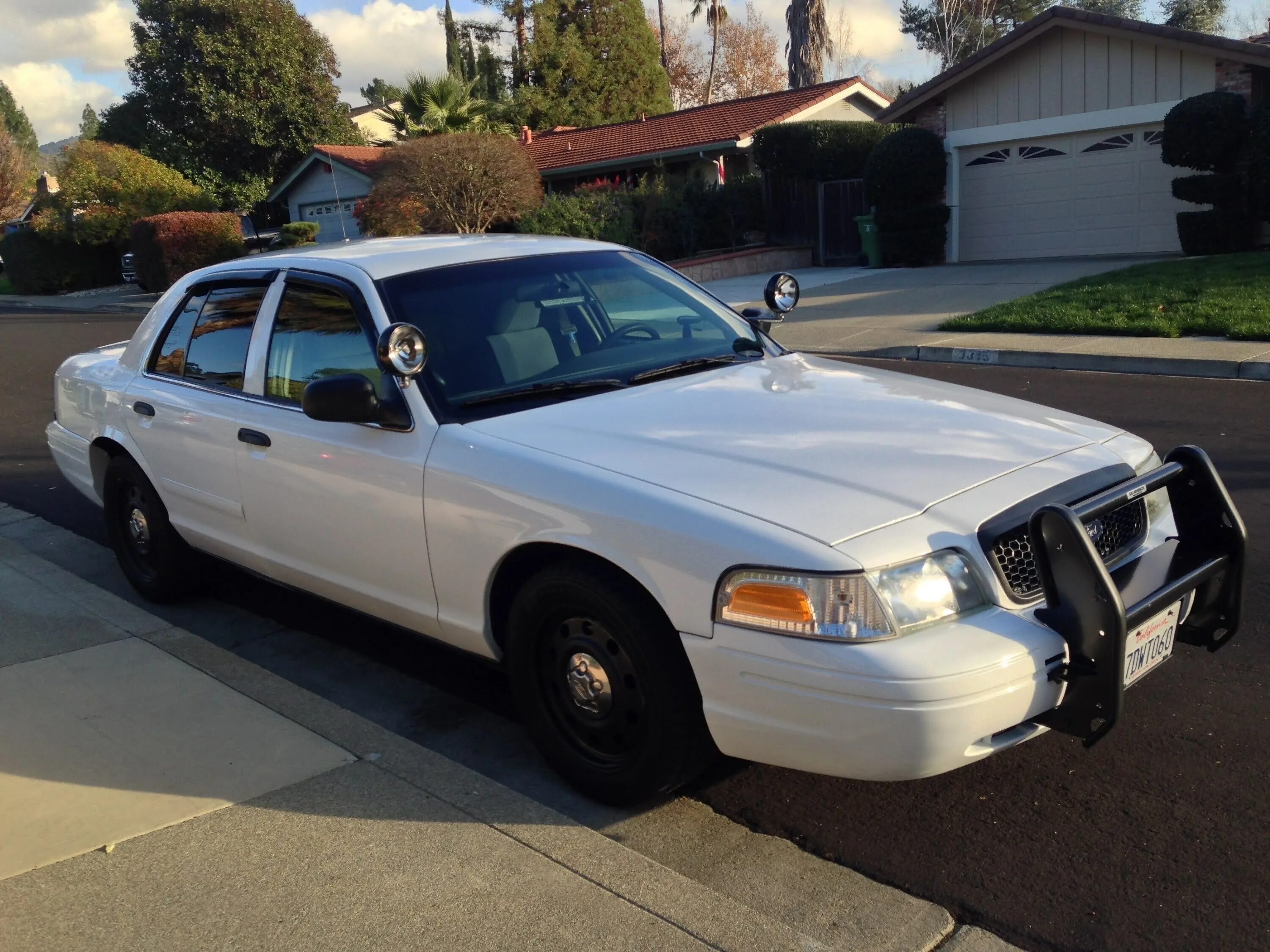 Ford crown victoria 2011. Ford crown victoria 1995. Ford crown victoria 2011. Ford crown victoria 1995. Ford crown victoria 1998.