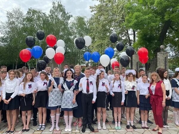Школа 1 донецк. Донецкая школа-интернат № 1. школа 1 донецк днр. школа 29 донецк. школа 8 донецк.
