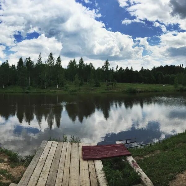 Андрейково вяземский. Озеро в Пласкинино. Пруд Пласкинино. Деревня Пласкинино пруд. Озеро Азарово.