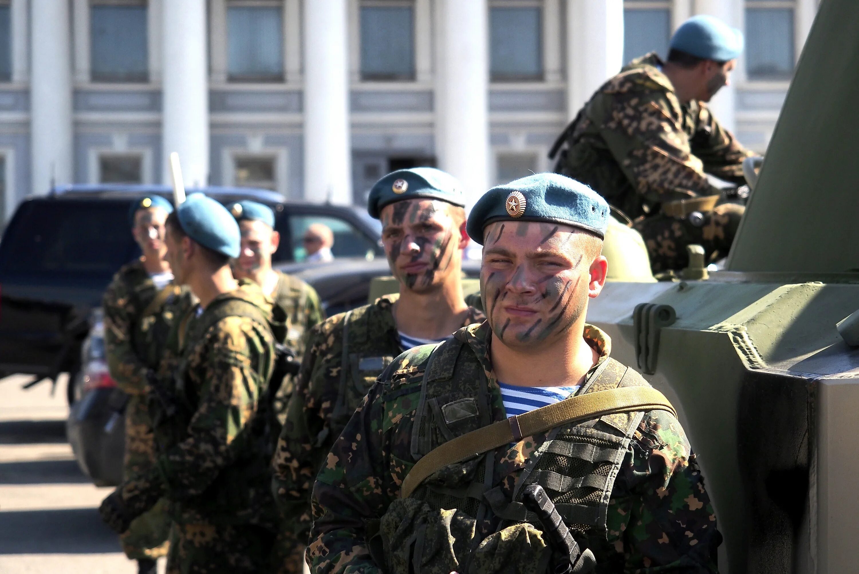 Россия сильна военная