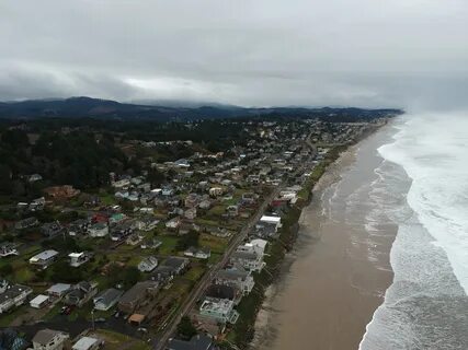 File:Coastline of Lincoln City looking South.jpg. 