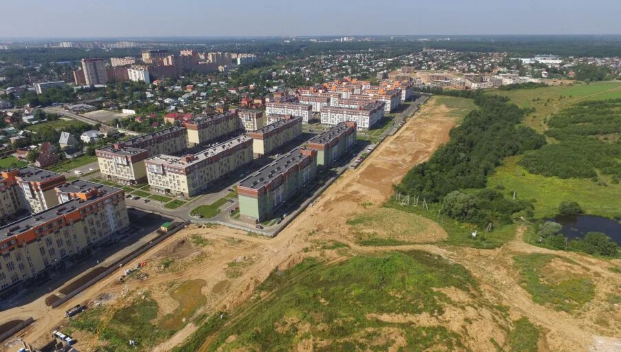 Красногорск нахабино расстояние. ЖК Красногорский в Нахабино. План застройки ЖК Красногорский Нахабино. УК Европа ЖК Красногорский. Ход строительства школы ЖК Красногорский.