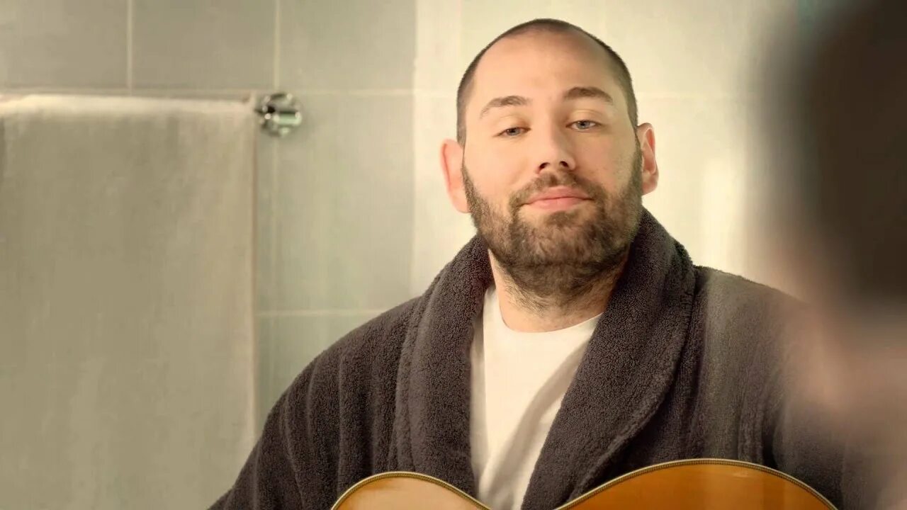 Бард из камеди. Слепаков люба звезда ютуба. Слушать слепакова люба звезда ютуба. Семён из камеди клаб. Слушать слепакова люба звезда ютуба.