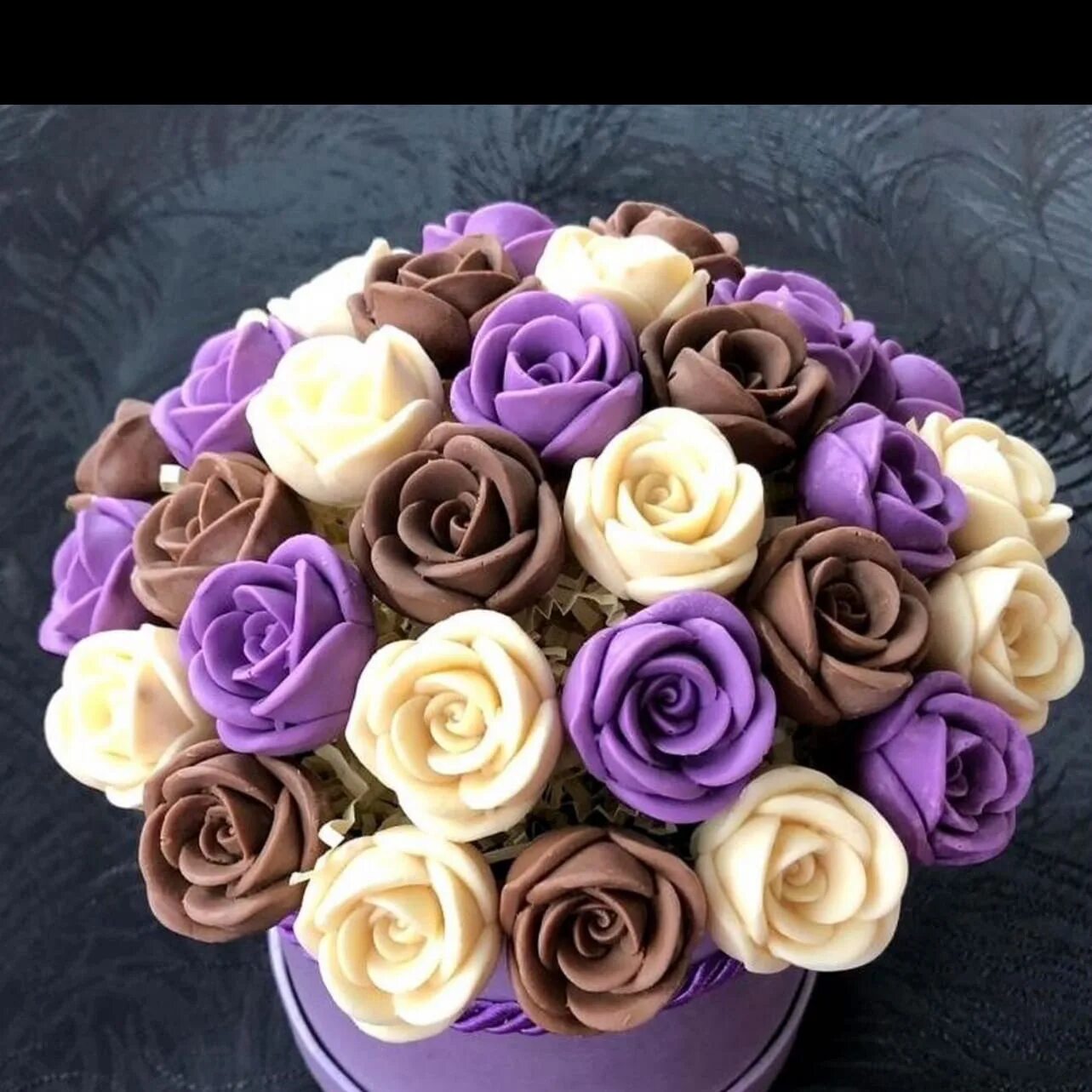 Шоколадные розы. Букет из шоколадных роз. Шоколадные розы букет.