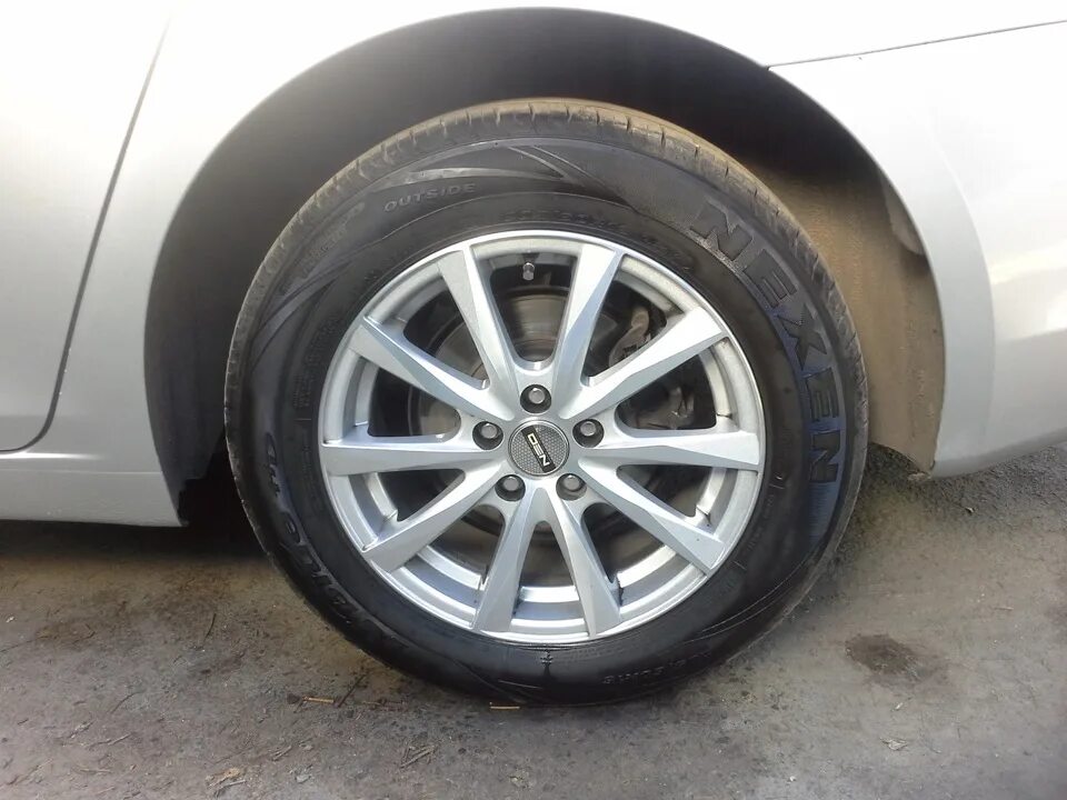 Cruze Chevrolet r16 205 60. 215 60 17 Круз. Cruze 215/60 r16. Резина 215 60 r16 на Chevrolet Cruze. Круз резина размер