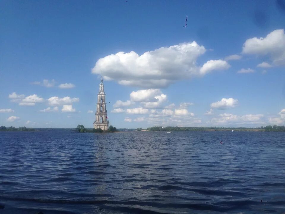 Калязин Рыбинское водохранилище. Рыбинское водохранилище Череповец. Остров Центральный Рыбинское водохранилище. Рыбинское водохранилище крест.