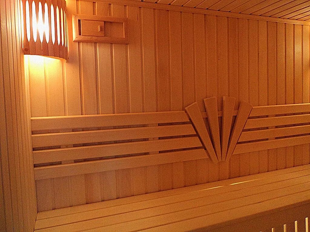 Отделка бани из клееного бруса. Отделка сауны вагонкой своими руками. Обшивка бани вагонкой внутри. Парилка 1800х1800. Как обшить баню внутри вагонкой своими руками.