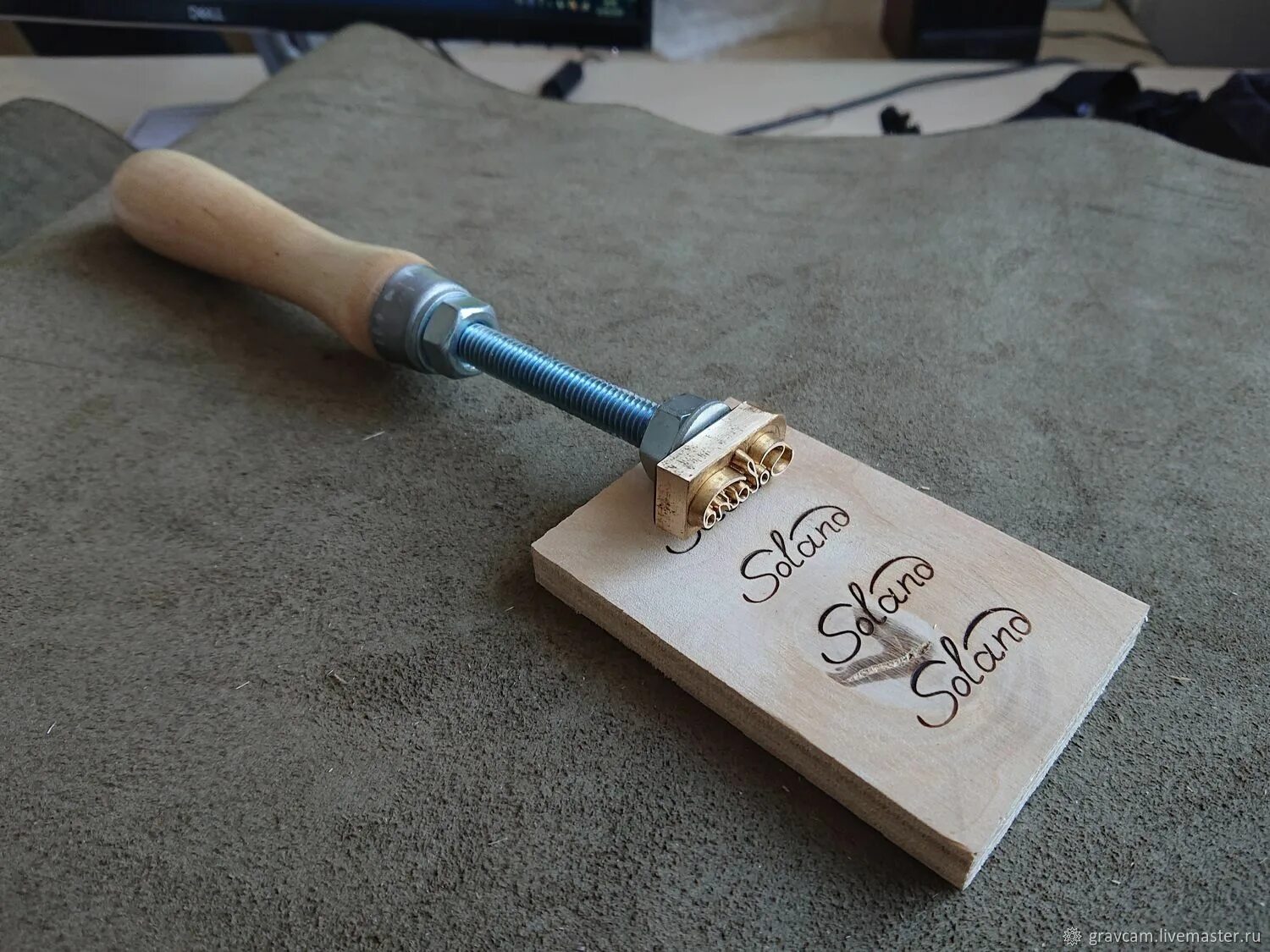 Клеймо или штамп для дерева. Выжженное клеймо. Клише из латуни для тиснения. Выжженное клеймо. Выжженное клеймо.