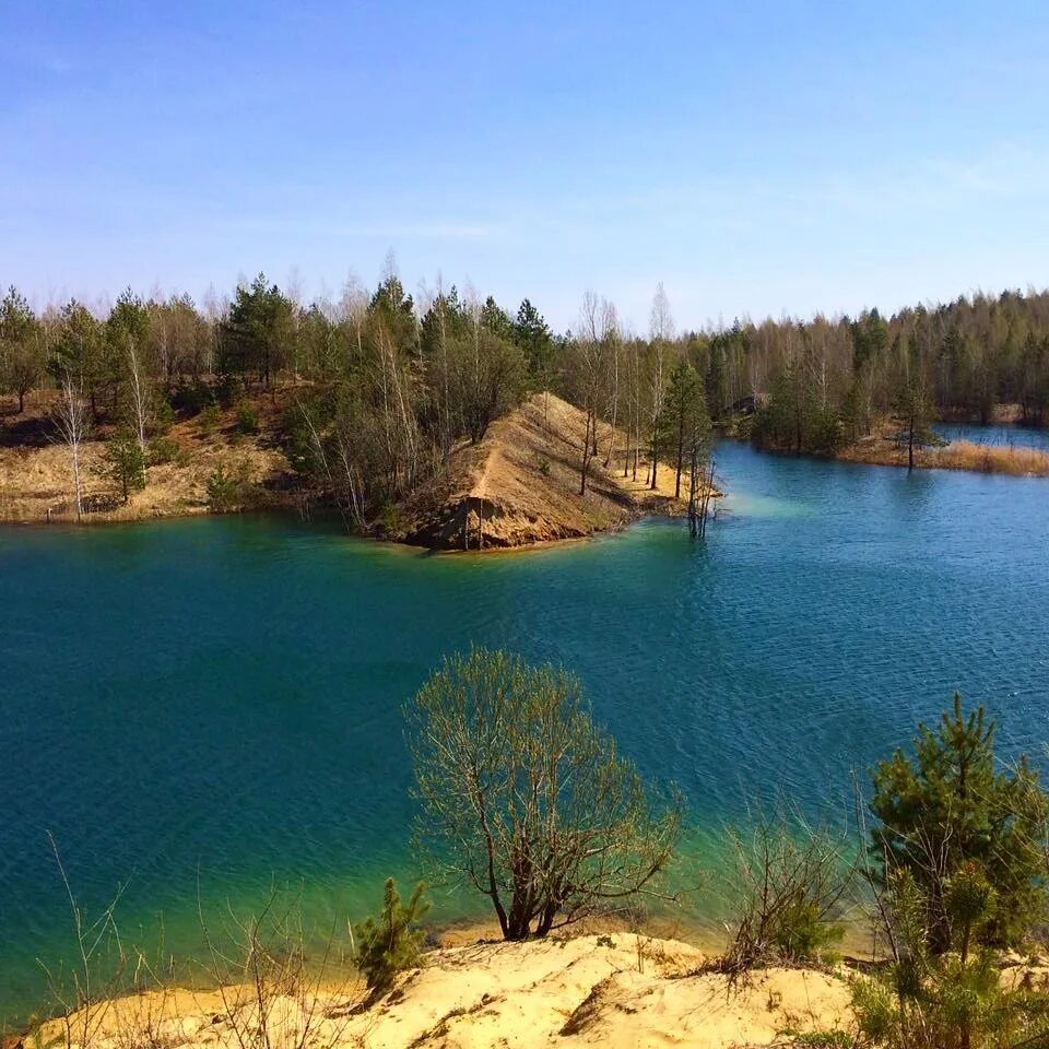 Железногорск голубая лагуна озеро. Голубая лагуна курская область. Железногорск голубая лагуна озеро. Голубая лагуна курская область. Голубые озера курская область.