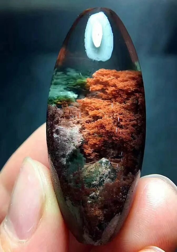 Редкие драгоценные минералы. Moss Agate камень. Моховой агат камень. Аквариумный кварц. Моховой кварц.