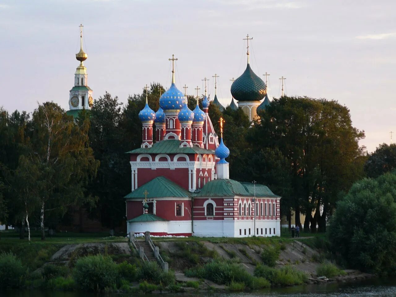 Угличский Кремль Углич. Древний Кремль Углич. Угличский Кремль достопримечательности Углича. Угличский Кремль Кремль. Углич в золотом кольце