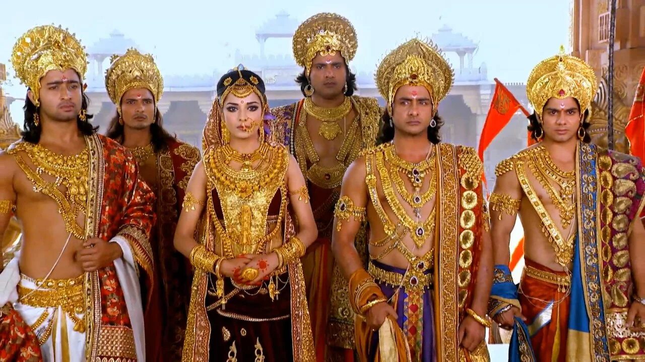 Было 5 баб махаб махаб. Слова песни я люблю тебя жизнь. Было 5 баб махаб махаб. Сари драупади махабхарата. Махаб песня.