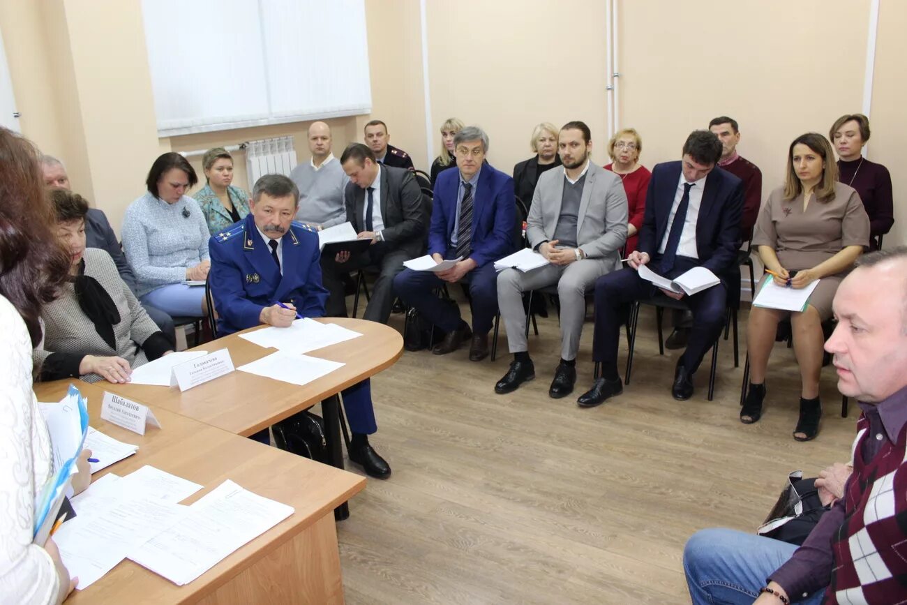 Прокуратура левобережного района воронеж. Биржа труда воронеж советский район. Кузнецов прокурор левобережного района. Мбу кбу железнодорожного района воронеж. Лункин владимир александрович прокуратура воронежской.