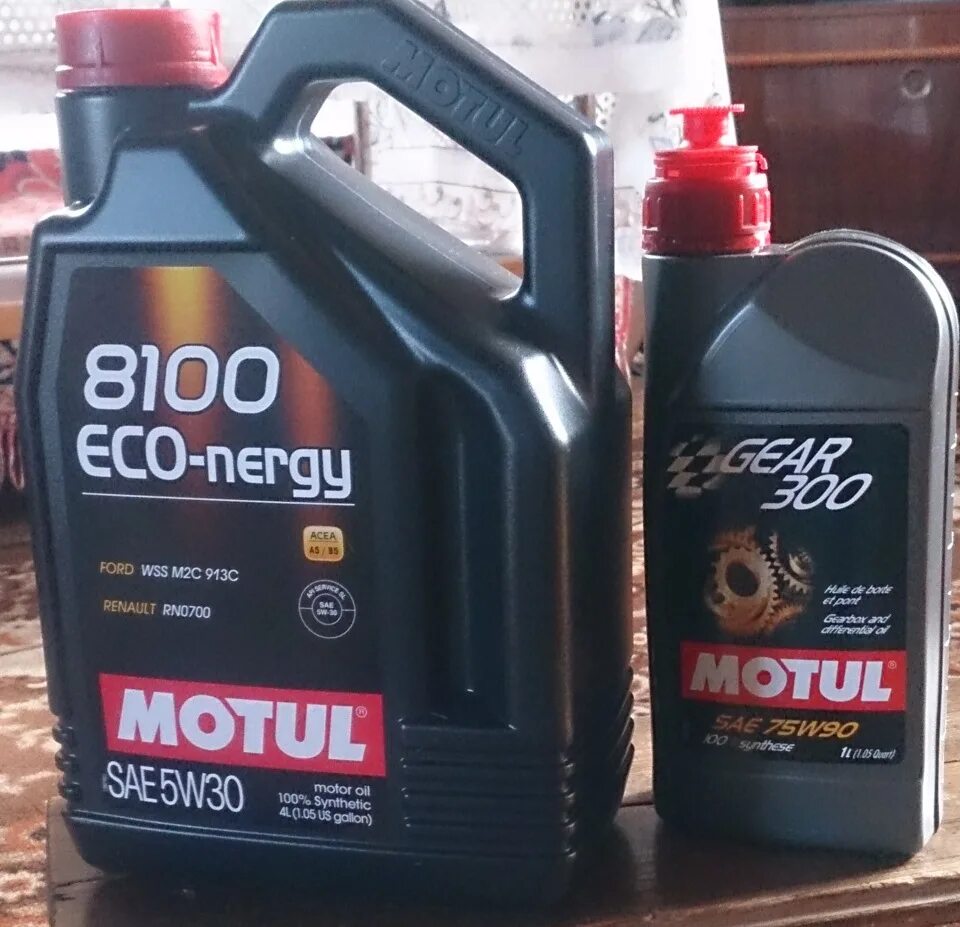 Масло моторное 5w30 eco. Motul Eco NERGY для Mazda. Motul Eco Energy 5w30. Motul 8100 x-clean+ 5w30.