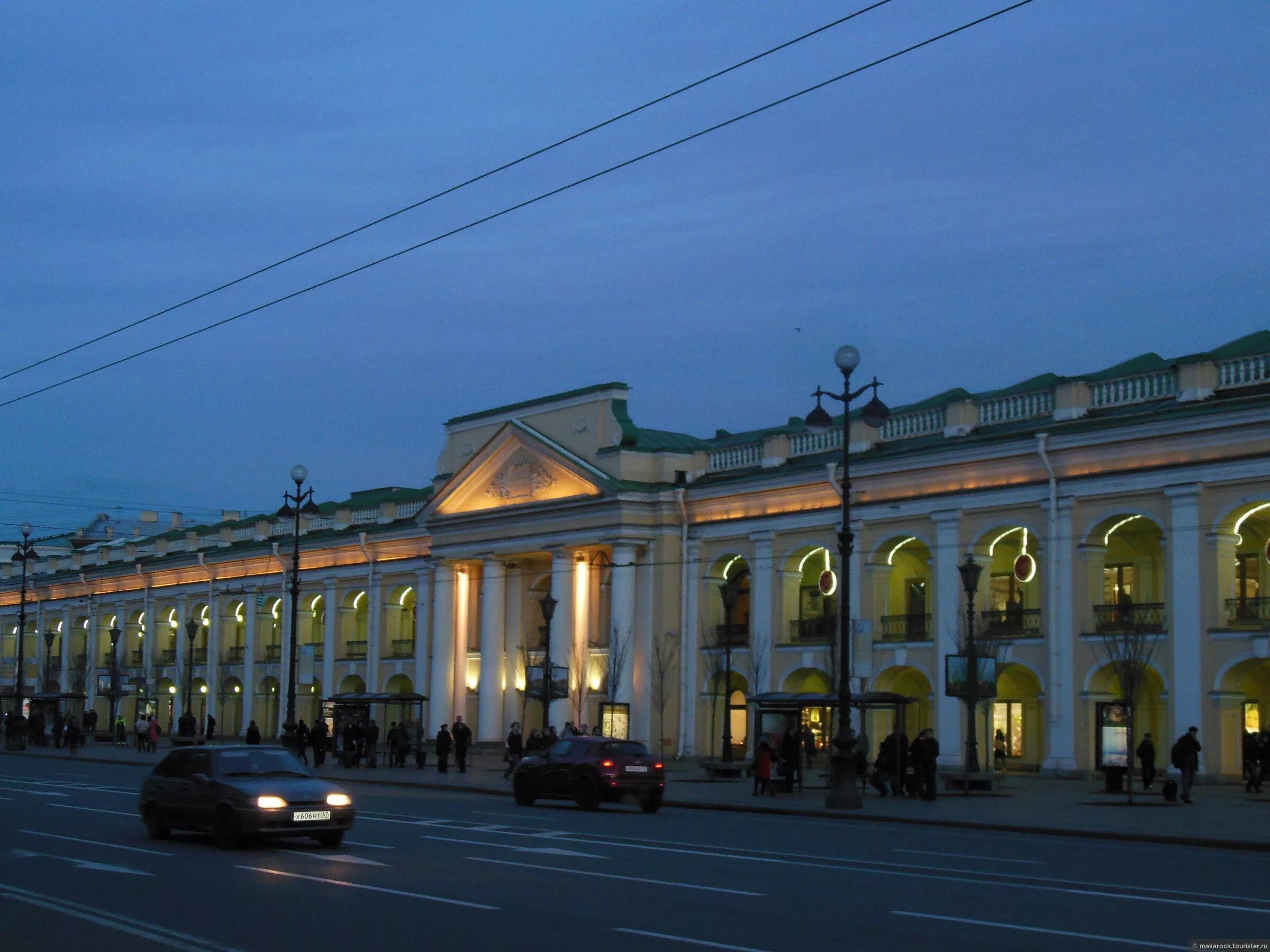большой гостиный двор, санкт-петербург, невский проспект, 35. , 35в, санкт-петербург гостиный двор. гостиный двор санкт петербург сайт. санкт-петербург гостиный двор невский проспект. гостиный двор санкт-петербург фасад.