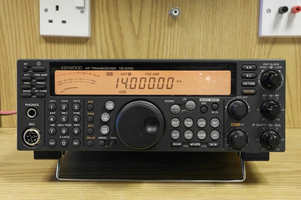 Трансивер ts. Kenwood ts-570. kenwood ts 570 d. трансивер ts-570dg. кенвуд 570 трансивер.