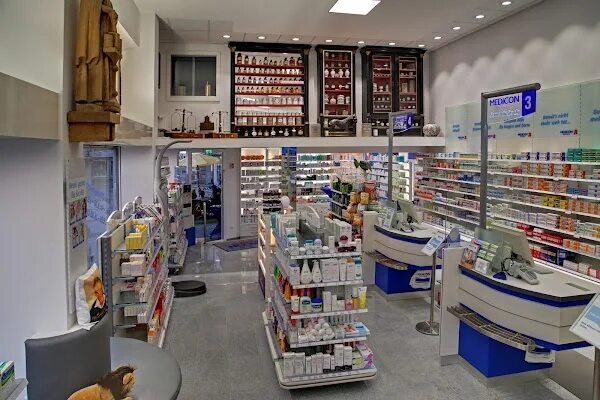 Apotheke аптека Германия. Германские аптечные фирмы. Интерьер аптеки в Германии. Германские аптеки внутри. Аптека германия купить