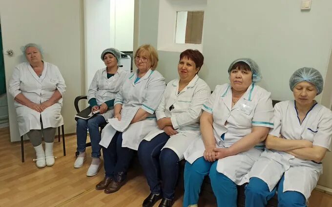 старшая медсестра детской поликлиники. заведующая детской поликлиникой. телефон старшей медсестры детской поликлиники. старшая медсестра детской поликлиники. конкурс медсестер.