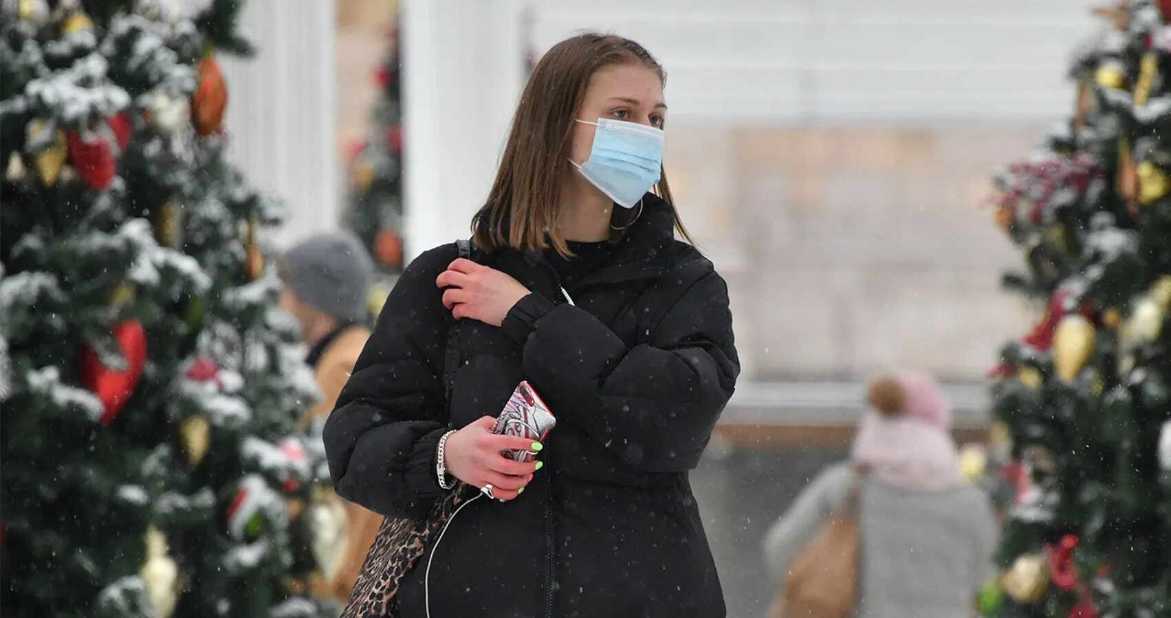 Когда можно ходить без шапки. Ходить без шапки. Москва сейчас. Москва в марте фото. Москва сейчас фото.