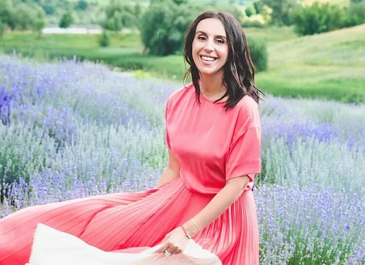 Джамала с сыном. Родители джамалы. Джамала с мужем. Джамала. Джамала с мужем.