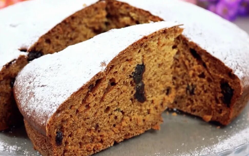 Сладкий пирог на скорую руку с вареньем. Пирог на кефире в духовке. Бисквитный пирог с вареньем на скорую руку. Пирог на кефире с вареньем. Кефир и варенье рецепт пирога в духовке.