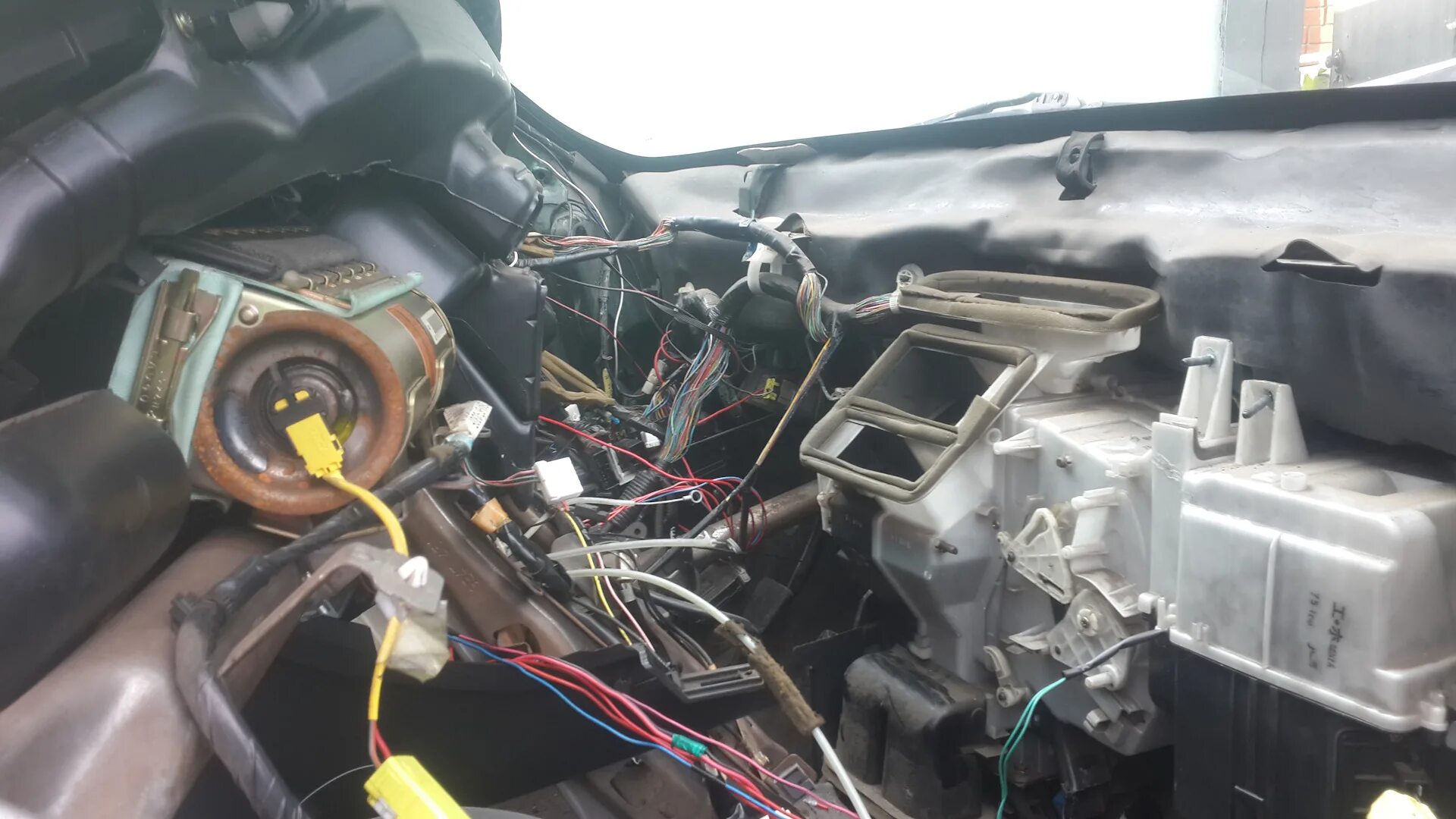 Печка ваз 2110 на ваз ваз 2114. Заслонка печки ваз 2112. Печка салона ваз 2106. Резистор печки bmw e34. Почему перестала работать печка в машине.