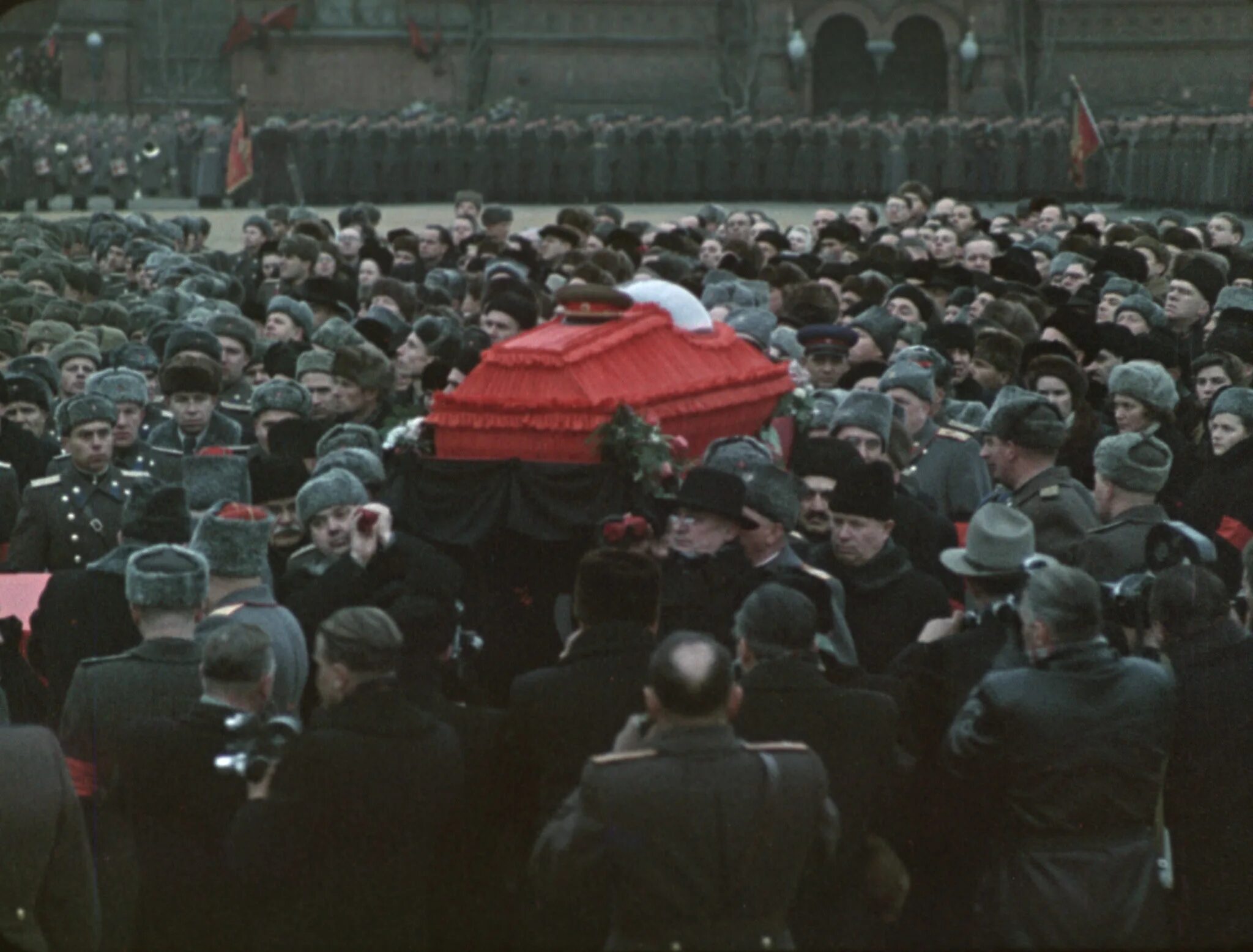 Похороны Сталина 1953. Смерть Сталина 1953. Сталин Иосиф Виссарионович похороны Сталина. 1953 Москва похороны Сталина. Прощание без регистрации