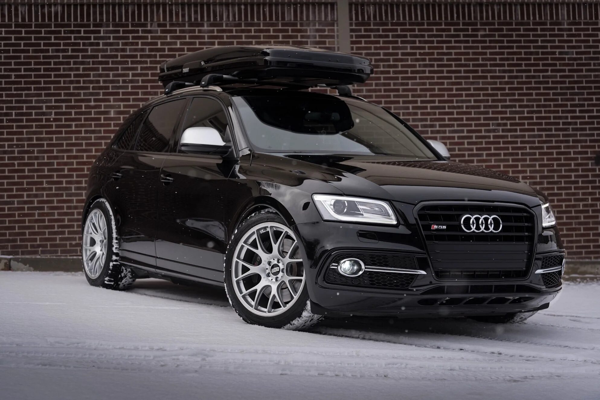 Q sq s. Audi sq5 FY. Audi sq5 TECHART. Черная Ауди sq5. Черный Audi sq5 FY.