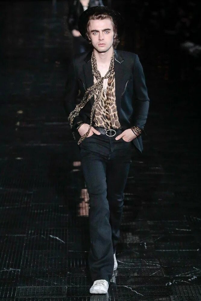 S laurent. Saint laurent 2019 коллекция мужчины. ив сен лоран показ мужской. yves saint laurent коллекция мужская. лоран мале.