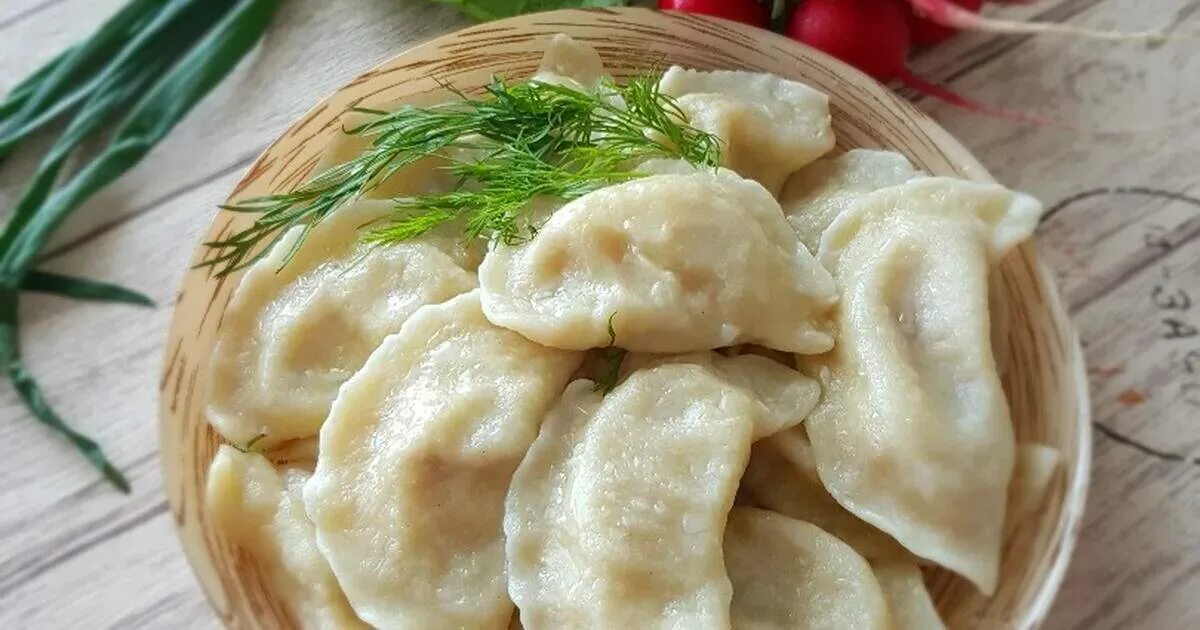 Вареники домашние. Пельмени домашние. Вареные пельмени. Пельмени «вкусные». Сон вареники