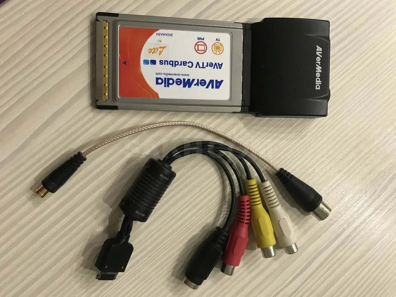Внешний dvb t2. Тв тюнер dvb t2 pc. тв модуль тюнер для ноутбука. тв-тюнер для ноутбука внешний с видеозахватом. внешний тв тюнер rca.