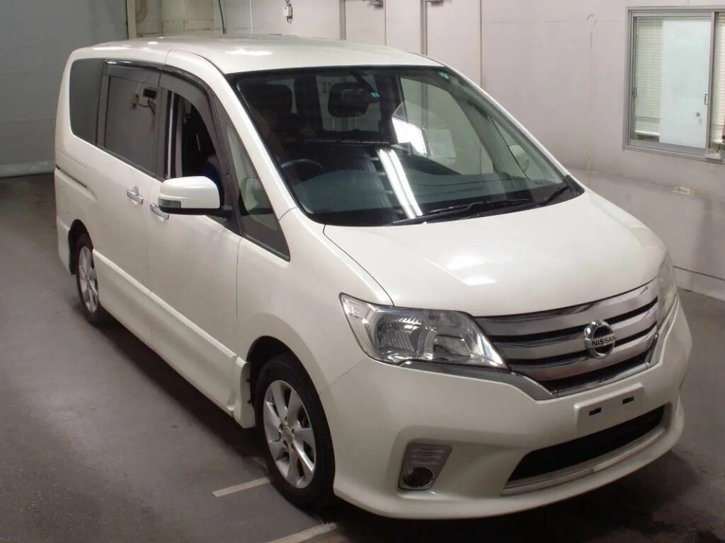 Nissan Serena 8. Ниссан Серена 8 мест. Ниссан сирена 8 местная. Ниссан Серена 27 8 местный. Купить ниссан бу краснодарском крае