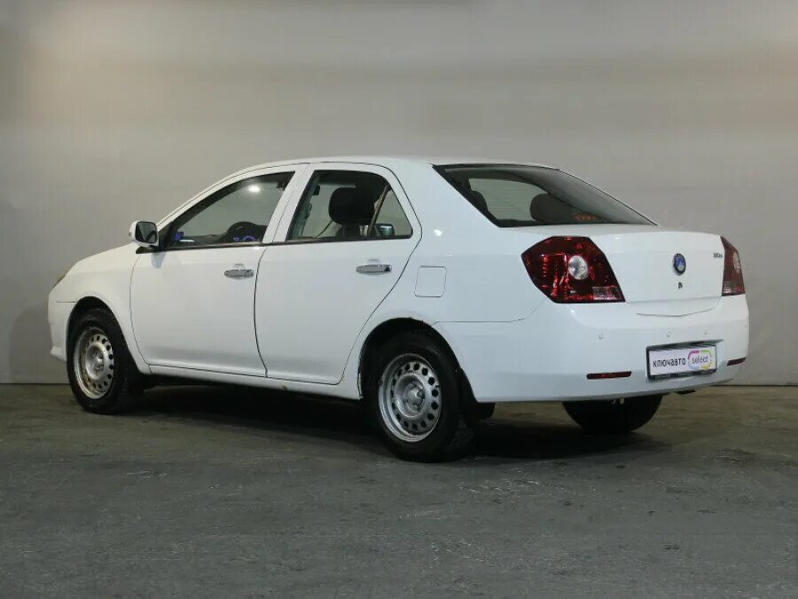 5 мт 2013. Geely very 2008. джили эмгранд ес7 в синем цвете. Geely mk 1. джили таганрог.