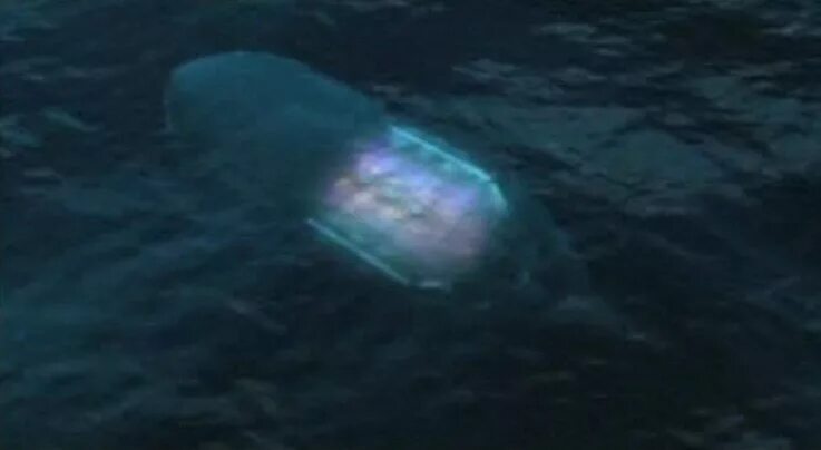 Подводные нло. Нло под водой. Нло над городом. Нло в океане. Документальное нло под водой.