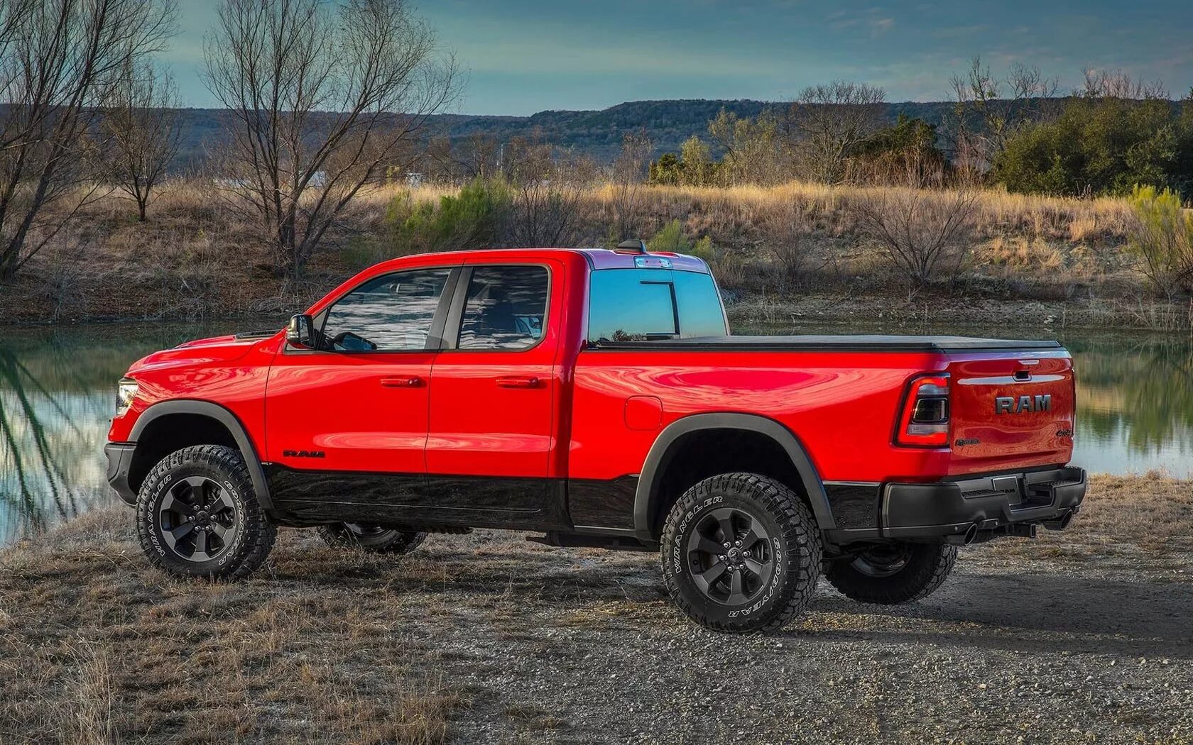 Додж рам ребел. Dodge ram 1500 rebel. dodge ram 1500 rebel 2019. dodge ram 1500 quad cab. додж рэм ребел.