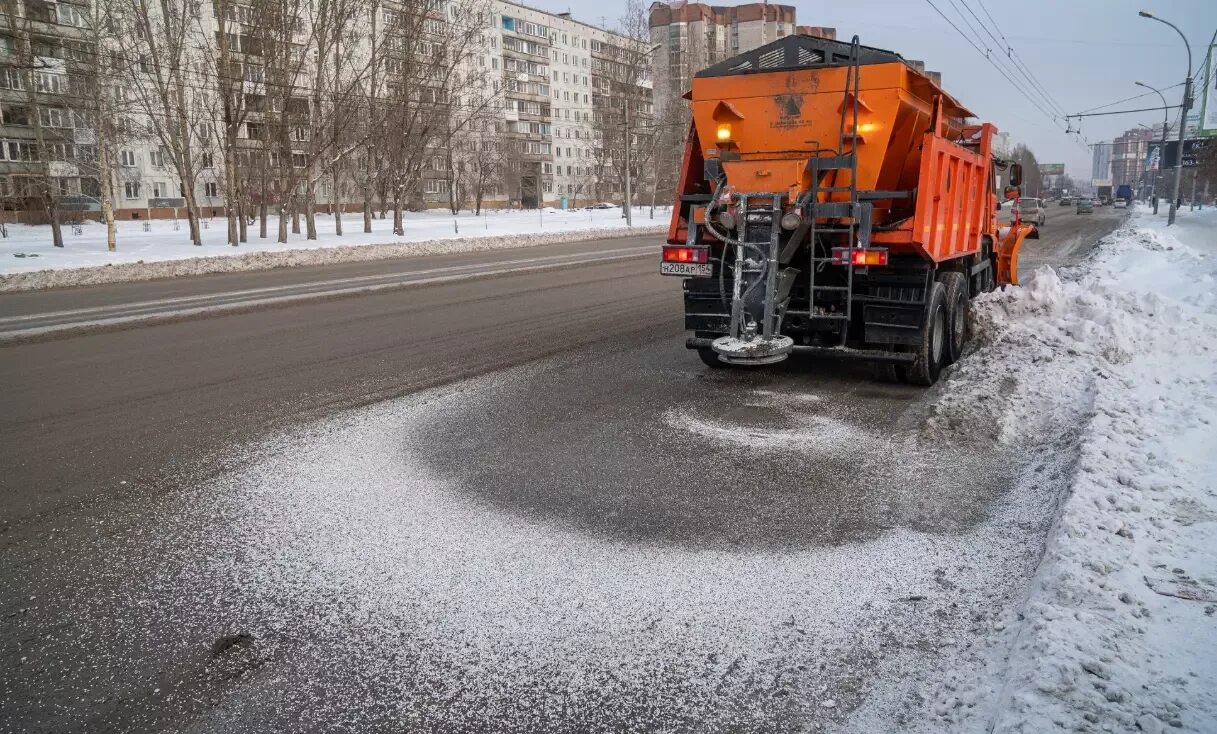 Реагенты красноярск. Реагент на асфальте. Влияние противогололедных реагентов на окружающую среду. Реагенты красноярск. Реагенты красноярск.