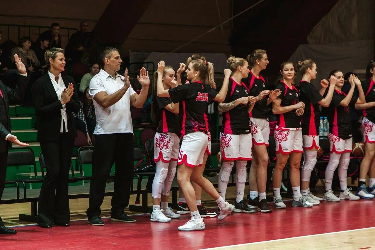 Дон юфу. Дон юфу. Пантеры юфу. Баскетбольная команда юфу ростов. Виктория завьялова баскетбол угмк.