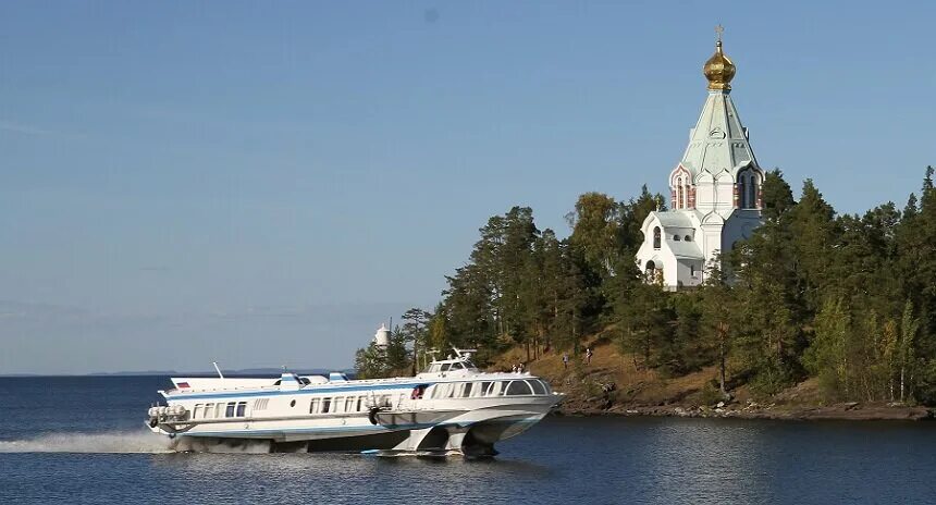 Метеор на валаам из приозерска. Валаамский монастырь Метеор. Карелия остров Валаам Метеор. Теплоход «Метеор» остров Валаам. Валаам остров экскурсии.