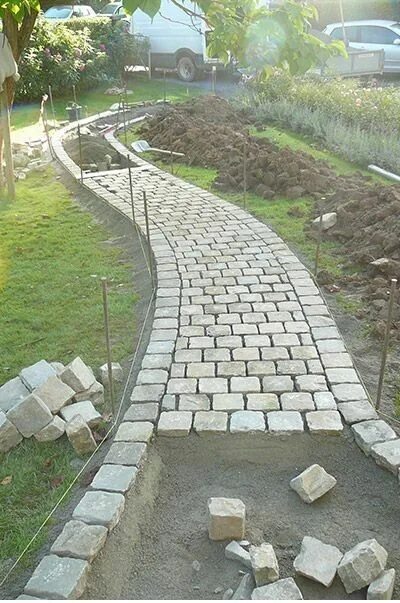 На дорогах Барнаула завершается ямочный ремонт с применением кирпича