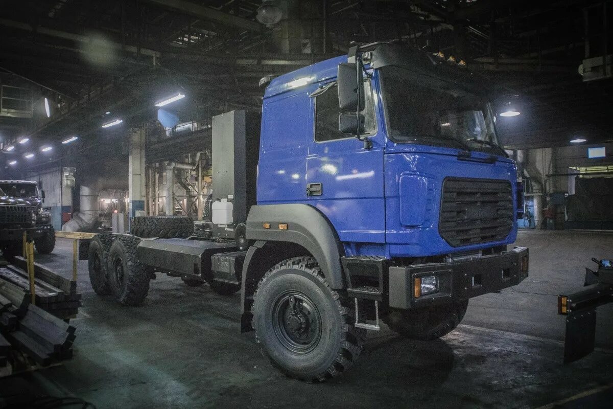 Урал камаз работа. Уралаз миасс. уральский автомобильный завод миасс. маз камаз урал. завод урал миасс.