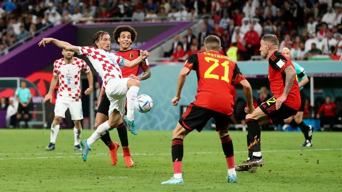 Бельгийская футбольная лига. De bruyne belgium 2022. Локомотив брюгге 2002. Мировой футбол. Белтгийскаялига футбол.