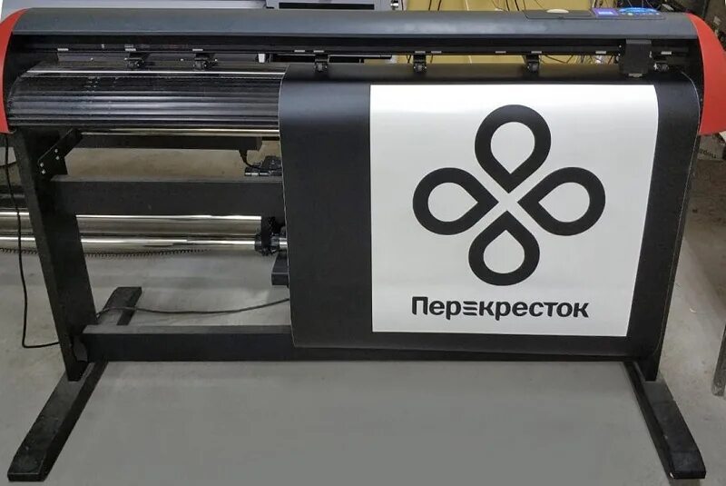 Форум плоттера. Резка на плоттере. резка пленки на плоттере. плоттерная резка наклеек. пленка для плоттера.