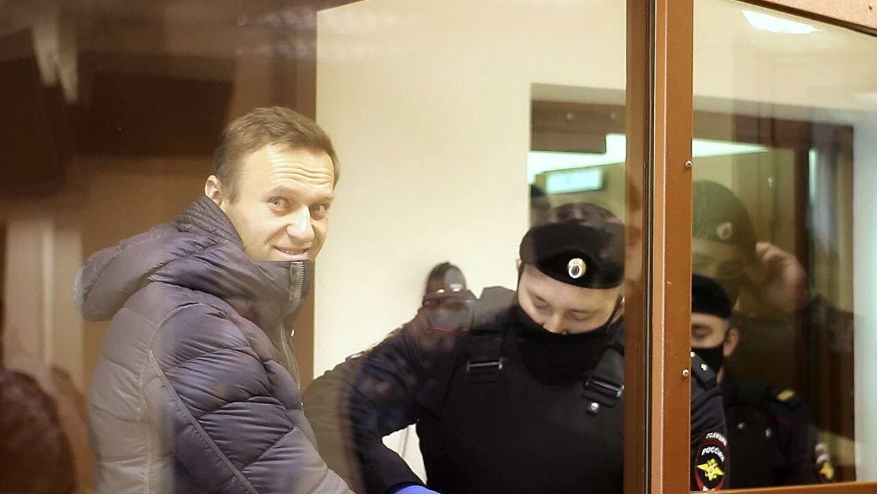 Навальный признан. Навальный в суде 2021. Навальный решение суда. Суд над Навальным.