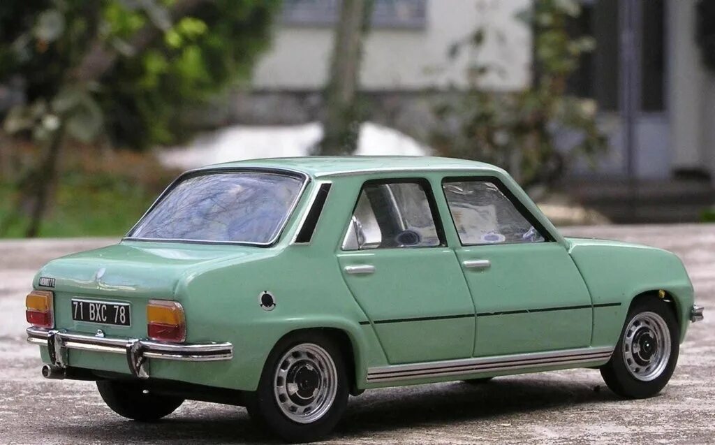 Рено 7 телефон. Renault 7. Renault 7 TL. Reno 7 хэтчбек 1975. ОРРО Рено 7.