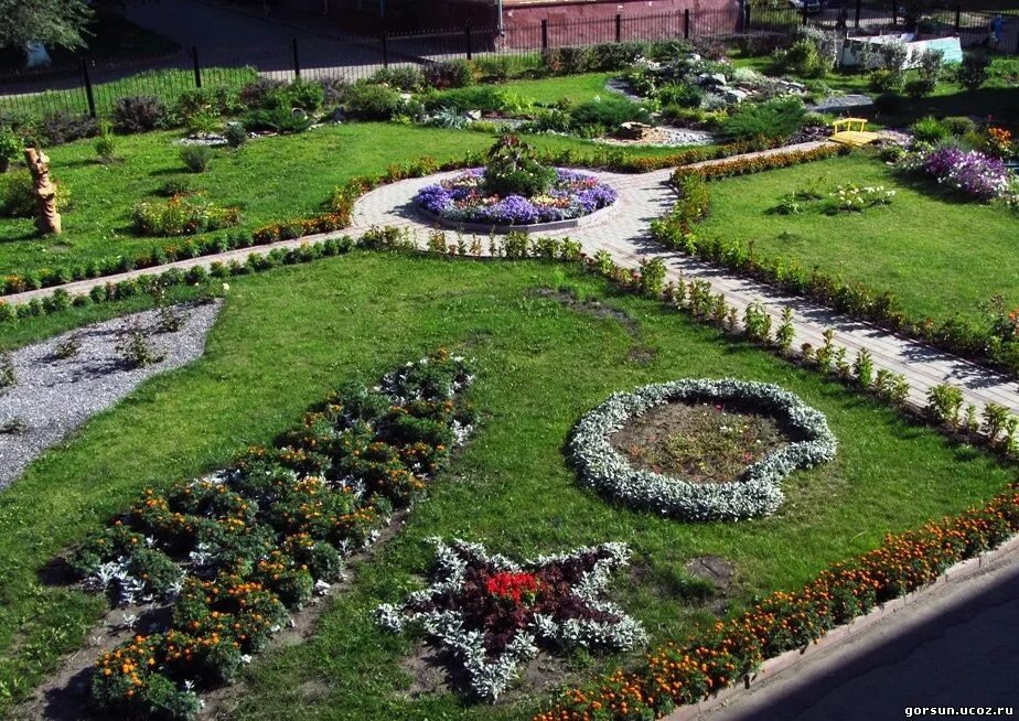 огород на пришкольном участке. пришкольный огород. приусадебный участок у школы. пришкольный огород. мини огород на школьном участке.