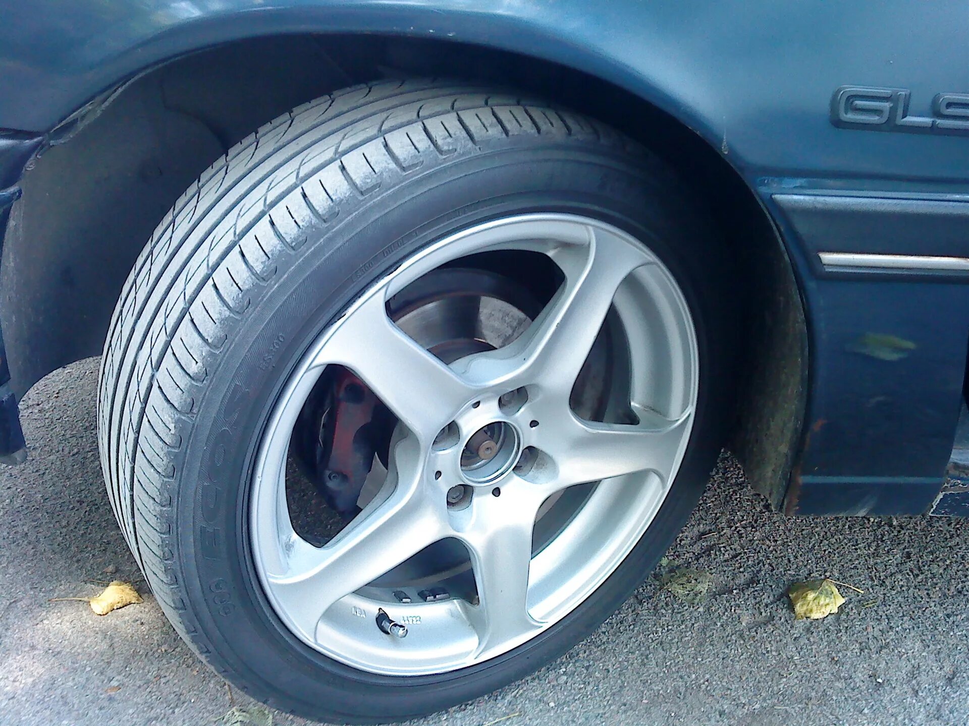 Opel omega b 15/2. Опель вектра б диски r15. Опель вектра б на r15 колесах. 205/60 r16 astra h. Opel astra h колеса колеса r15.