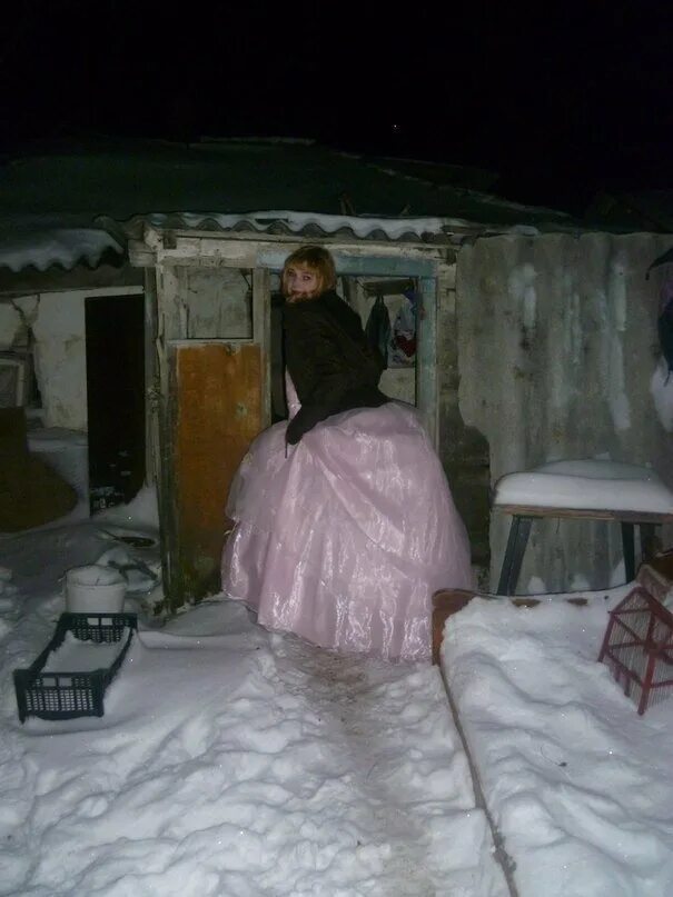 Деревенская дура. Сельский гламур ужас. Сельский гламур фрики. Деревенский гламур зимой. Кошмары из соцсетей.