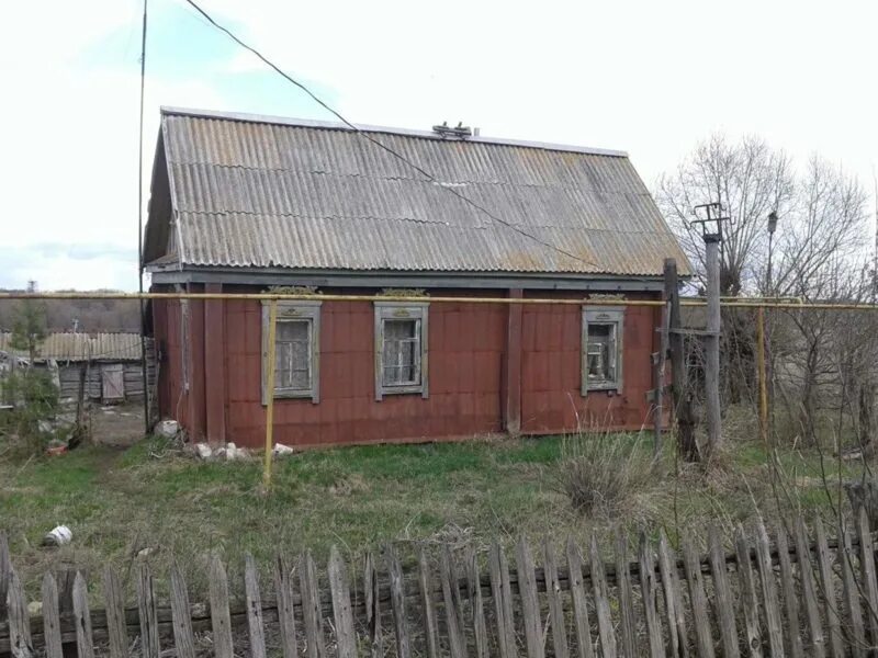 Купить бу в ртищево. Рабочий дом село. Поселок правда Ртищевский район. Село Елань Ртищевский район Саратовская область. Дом Ртищево.