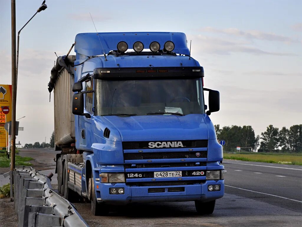 Scania p440 ca6x4hsz. Скания 113 капотная. Скания 340 тягач. 430. Тягачи бу новосибирск.