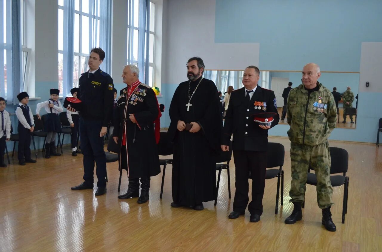 Мероприятия сво в школе. Экспозиция герои сво в школе. Экспозиция по сво в школе. Встреча с участником сво в школе Нальчик. Мероприятие с участниками сво в школе